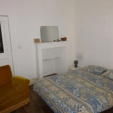 Вилла Maison Familiale Centre Village Saint-Pons (Alpes-de-Haute-Provence)